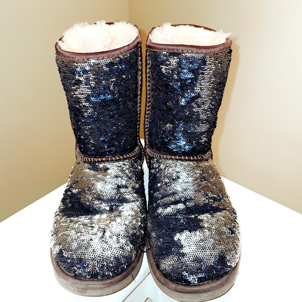 Blue Sequence UGG